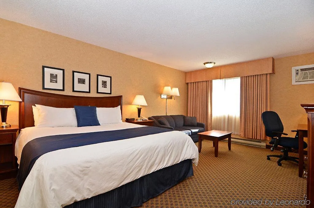 Best Western Plus Country Meadows Inn Aldergrove Hotel