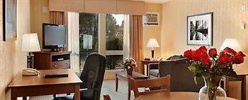 Best Western Plus Country Meadows Inn Aldergrove Hotel