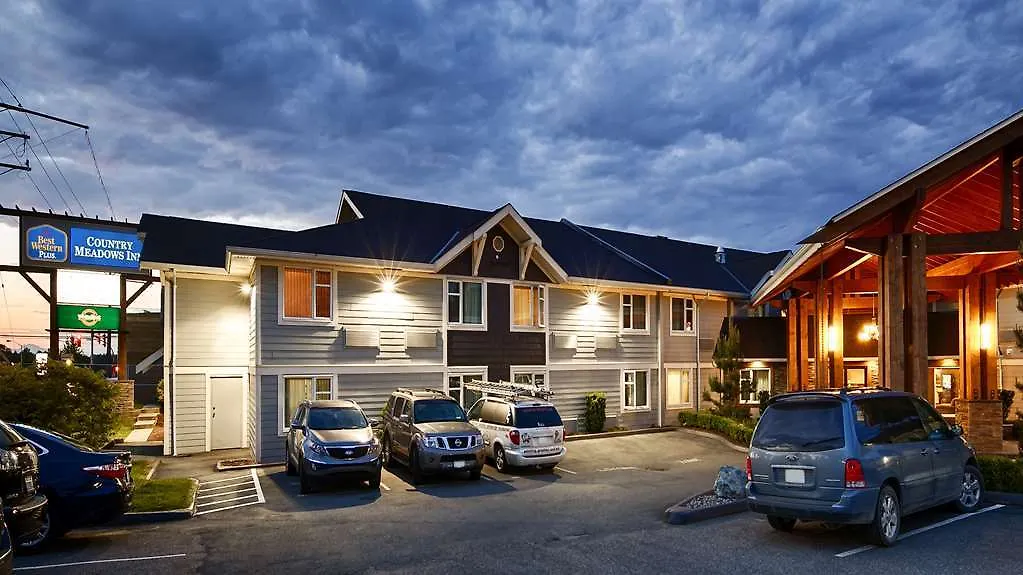 Best Western Plus Country Meadows Inn Aldergrove 4*,  Canadá