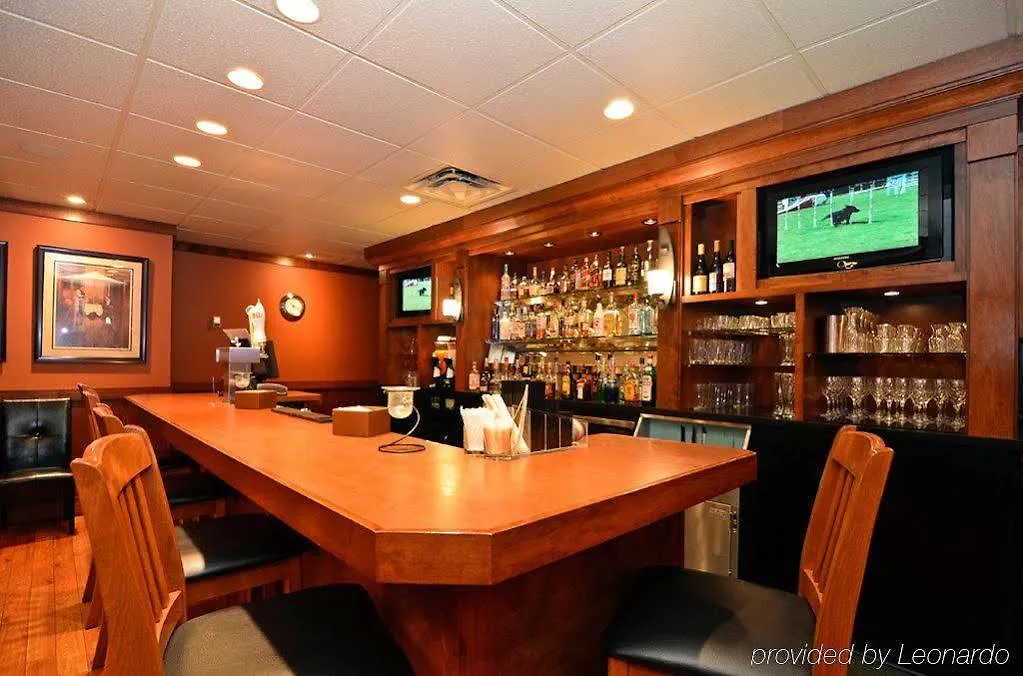 Best Western Plus Country Meadows Inn Aldergrove Hotel